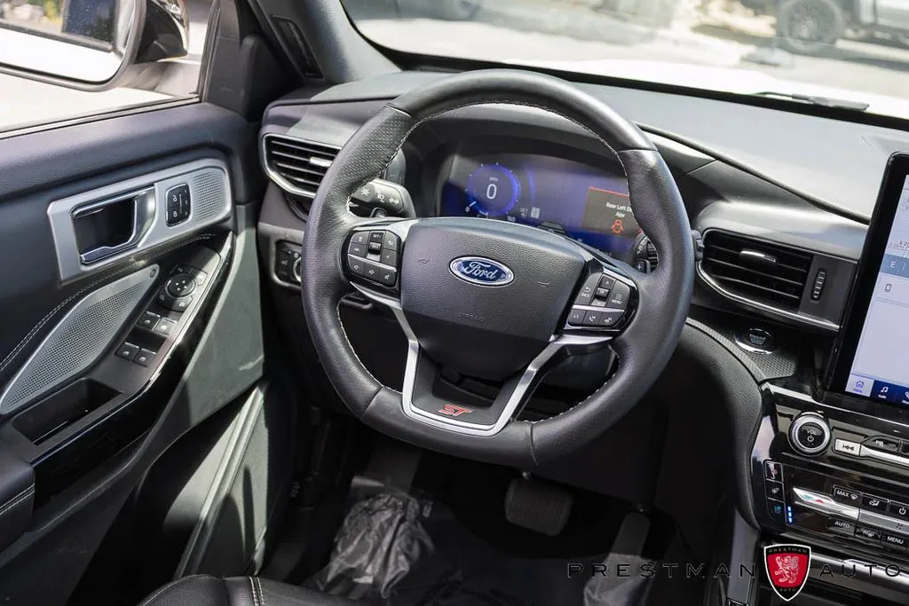Ford Explorer photo 42