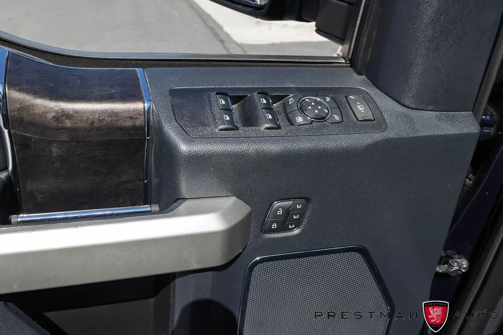 Ford F-250SD photo 29
