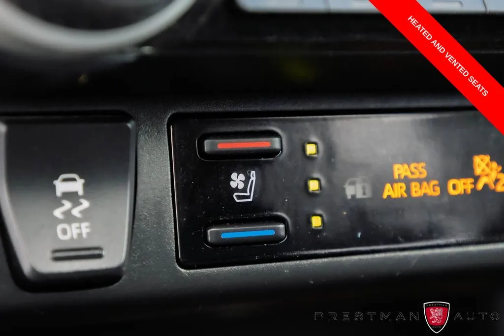 Toyota RAV4 photo 10