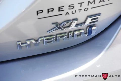 More photos of 2018 Toyota Camry Hybrid XLE at Prestman Auto, UT