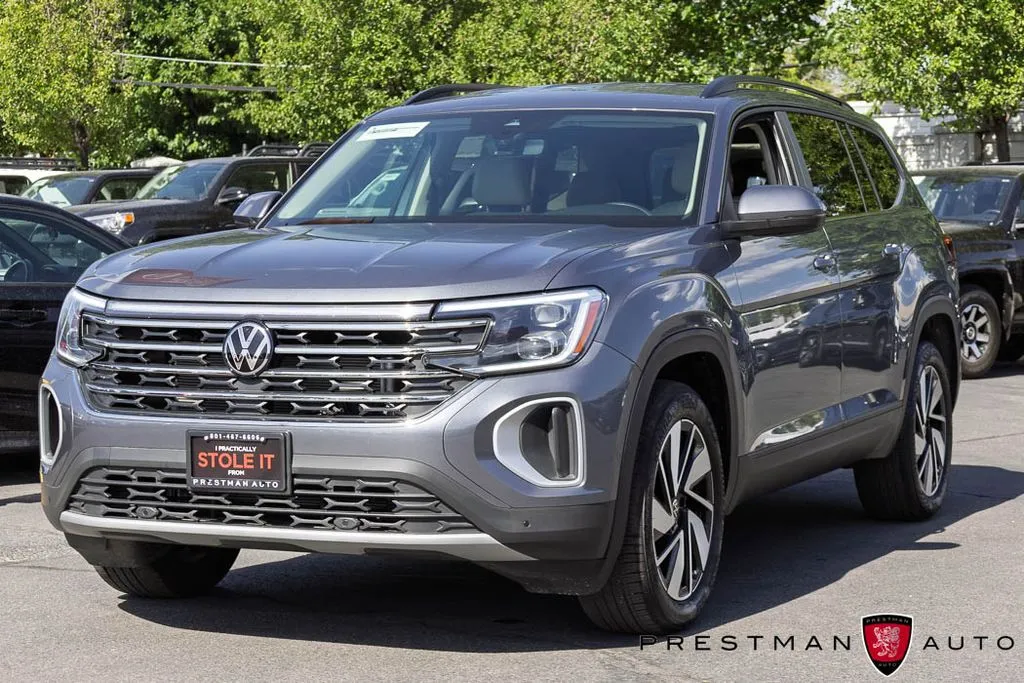 2024 Volkswagen Atlas SE w/Tech - Photo 13