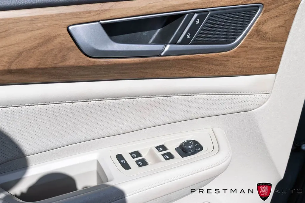 2024 Volkswagen Atlas SE w/Tech - Photo 22