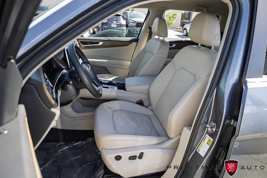 2024 Volkswagen Atlas SE w/Tech - Photo 20