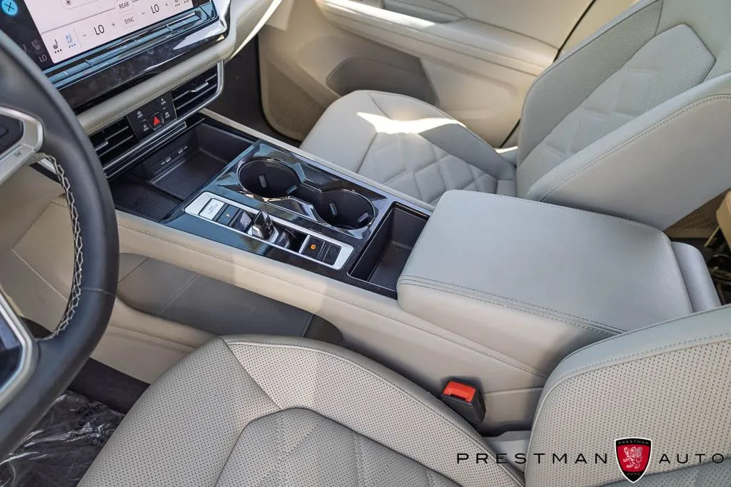 2024 Volkswagen Atlas SE w/Tech - Photo 33