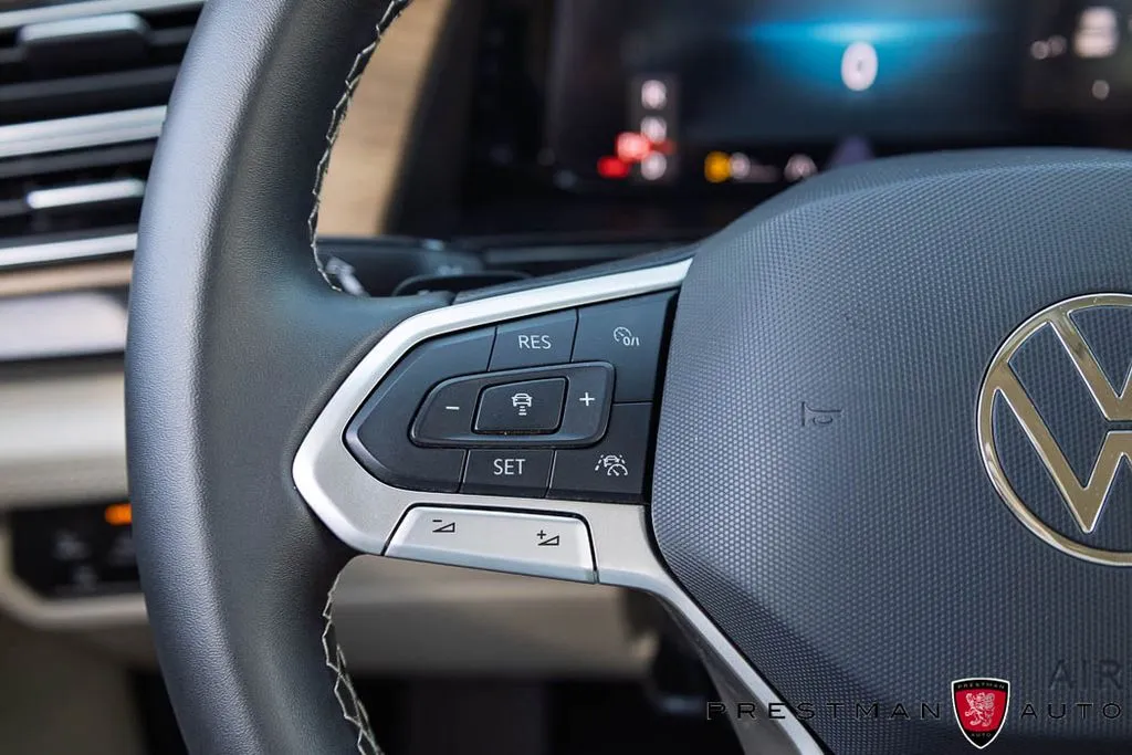 2024 Volkswagen Atlas SE w/Tech - Photo 25