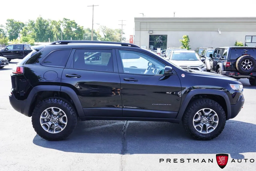 Jeep Cherokee photo 23
