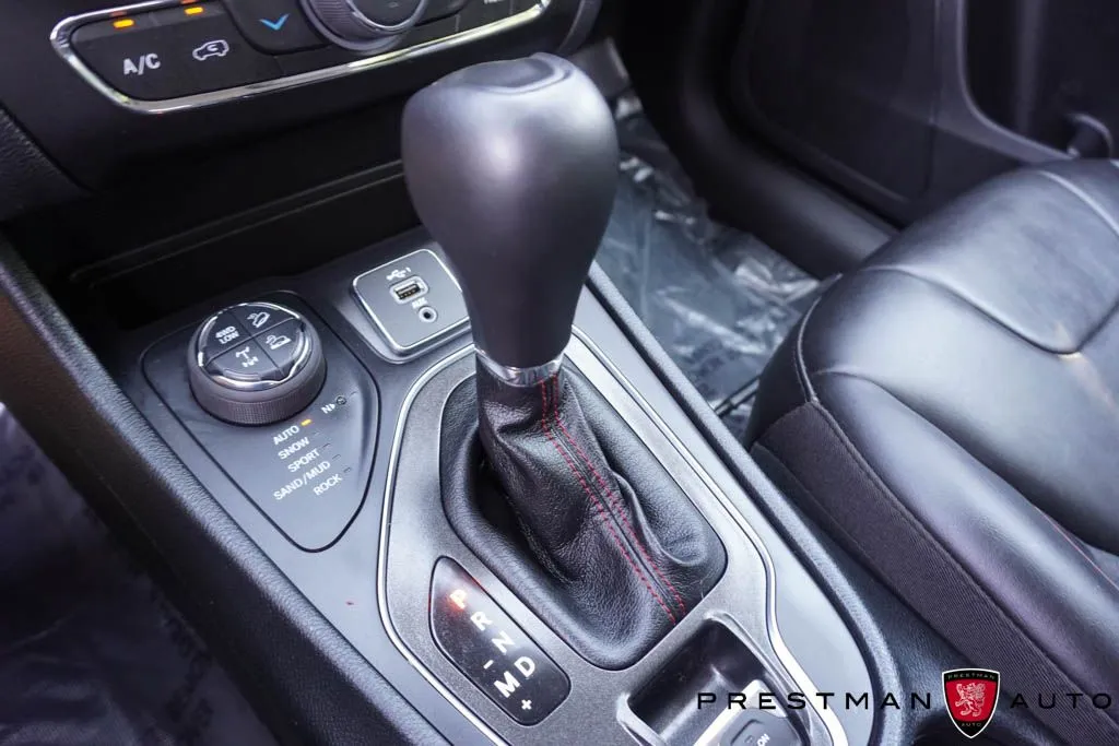 Jeep Cherokee photo 36