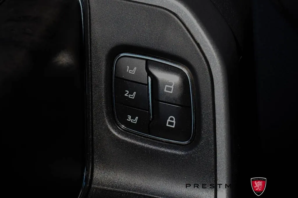 Ford F-250SD photo 29