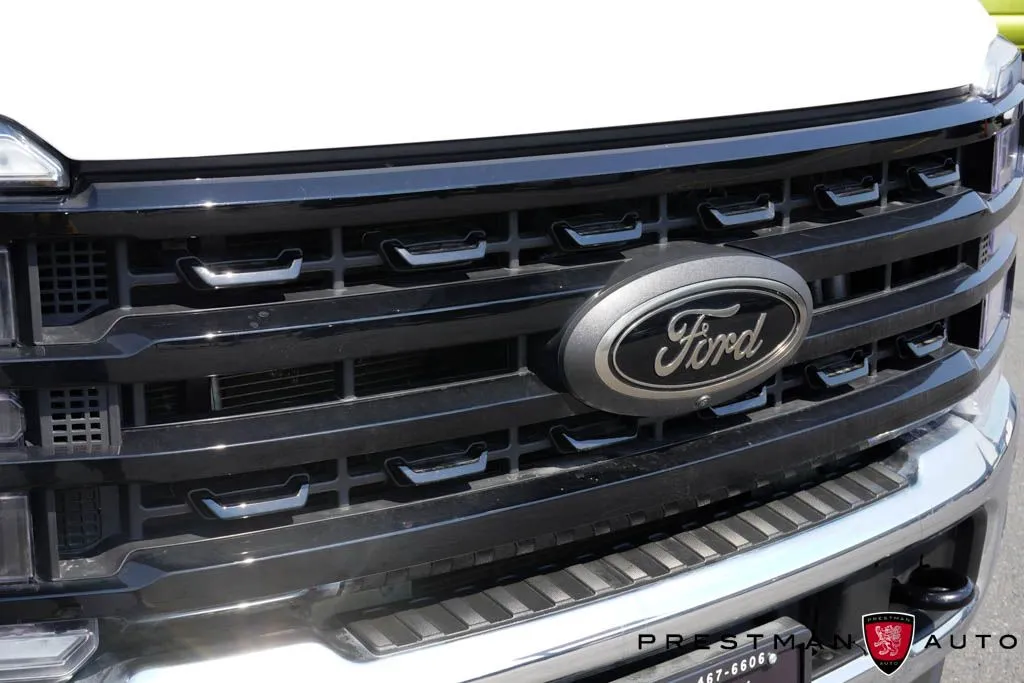 Ford F-250SD photo 16