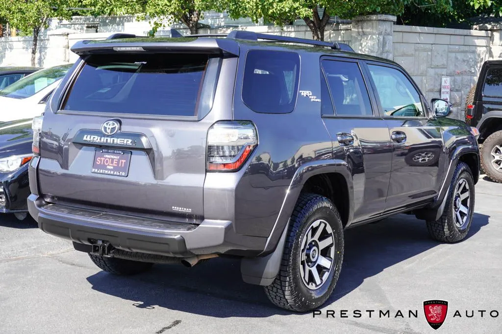 Toyota 4Runner photo 23