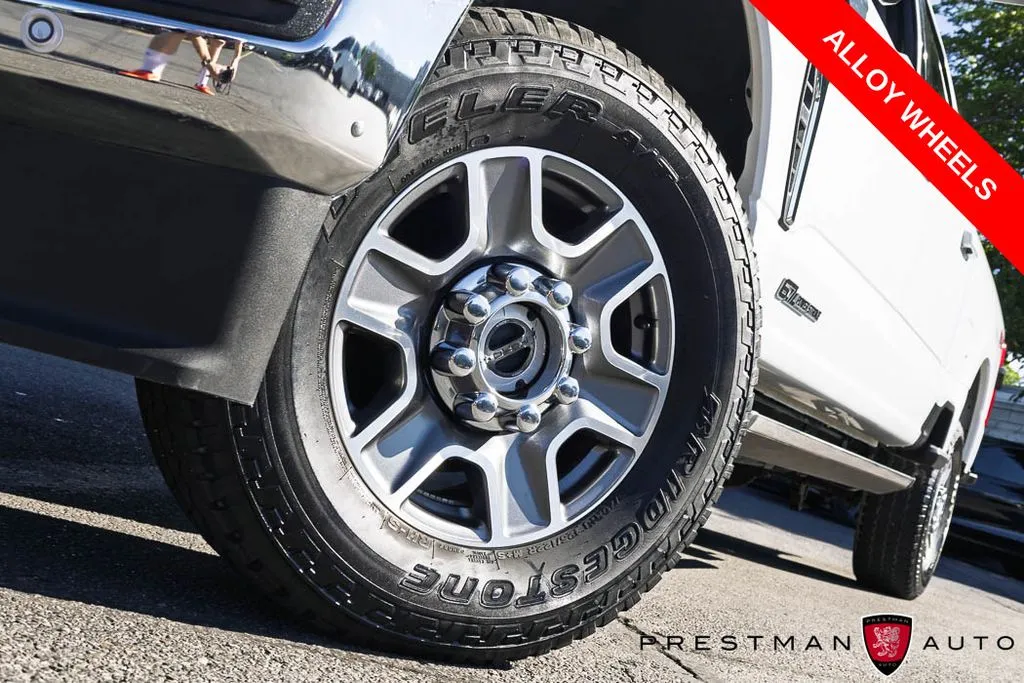 Ford F-250SD photo 16