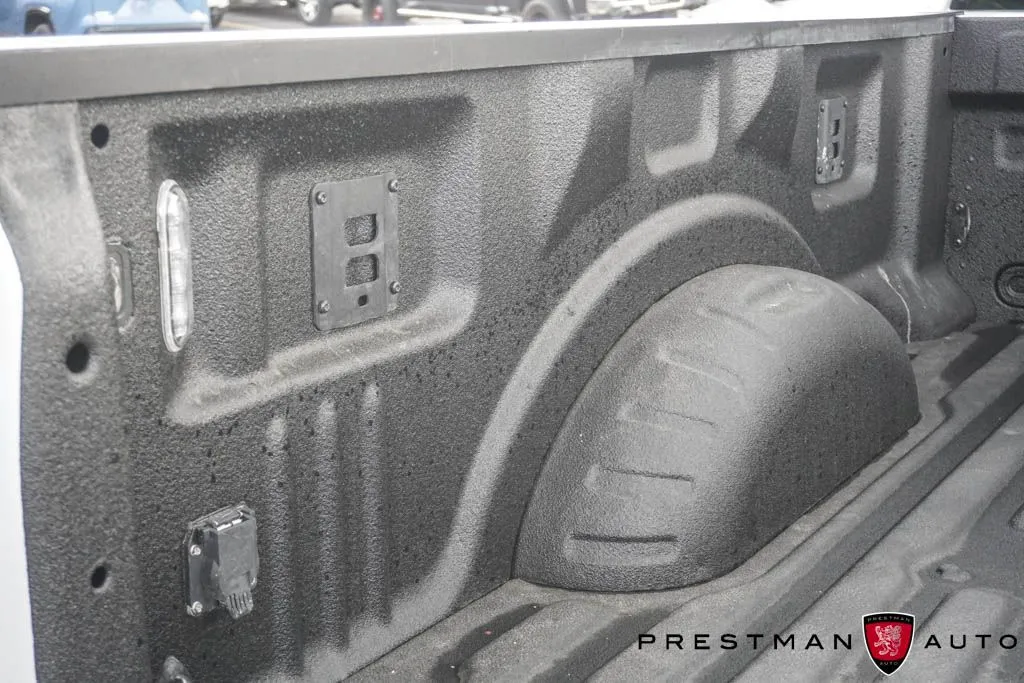 Ford F-250SD photo 24