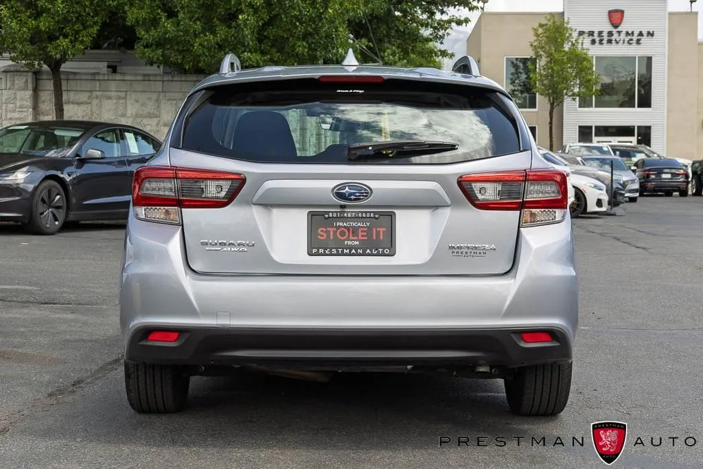 Subaru Impreza photo 16