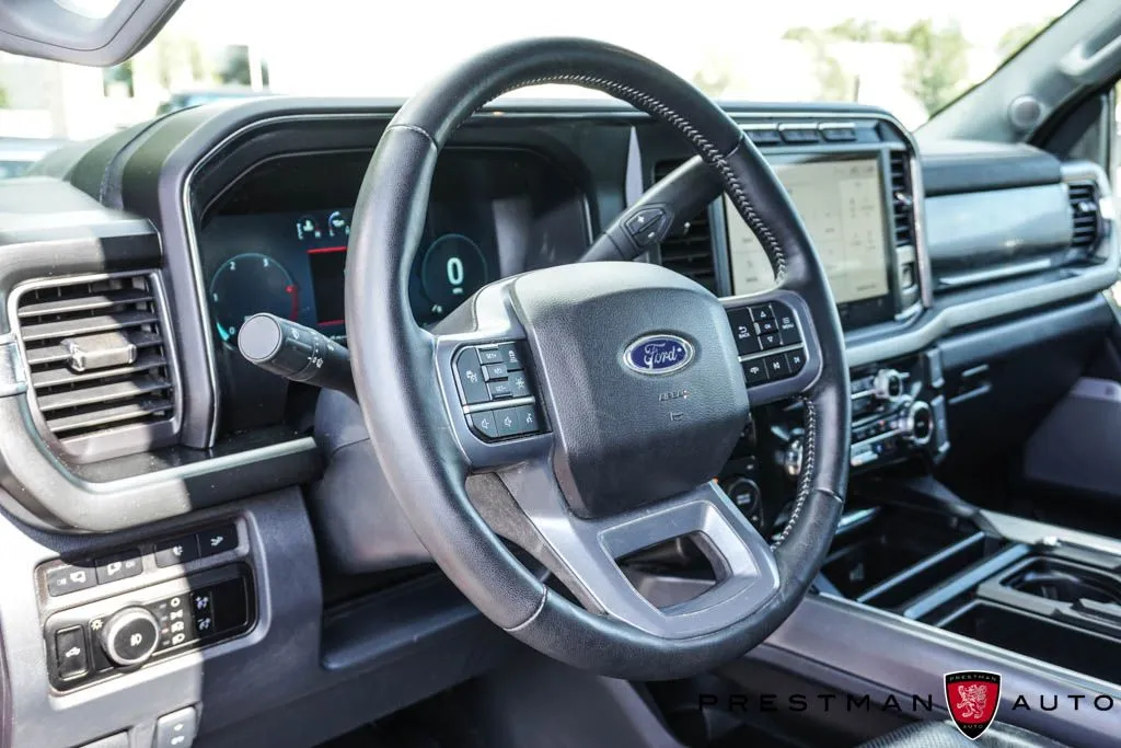 Ford F-250SD photo 37