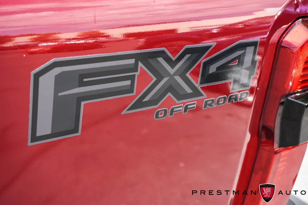 Ford F-250SD photo 10