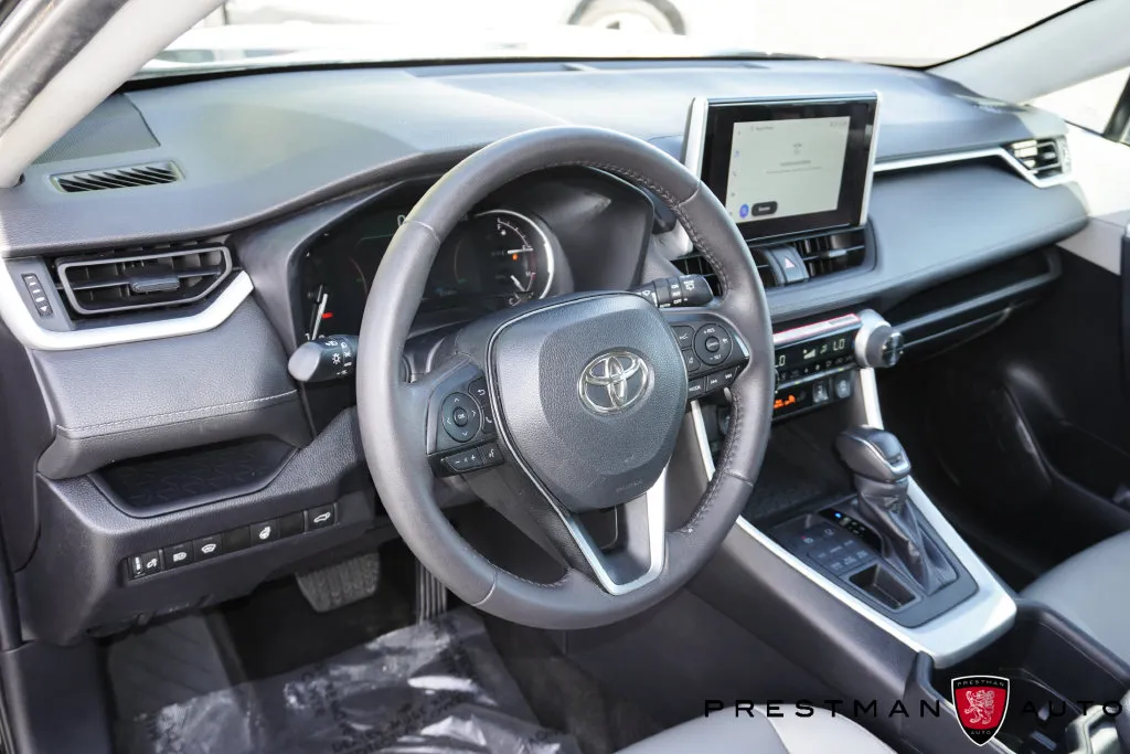 Toyota RAV4 photo 26