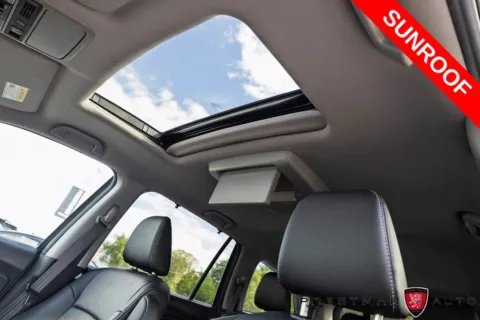 More photos of 2022 Honda Pilot Touring at Prestman Auto, UT