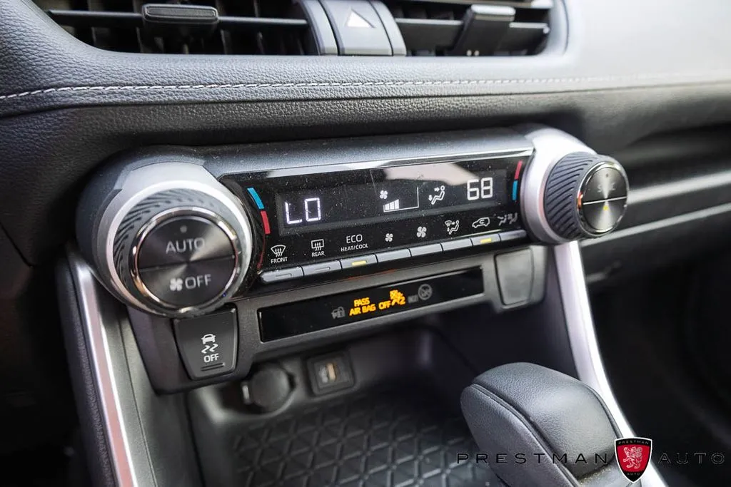 Toyota RAV4 photo 30