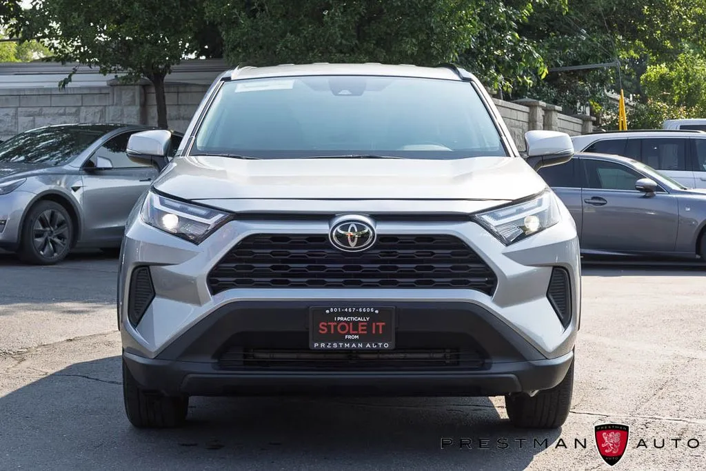 Toyota RAV4 photo 12