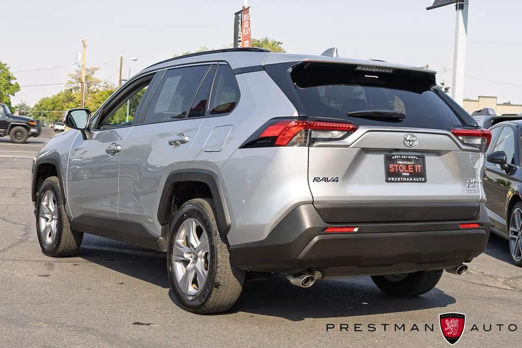 Toyota RAV4 photo 15