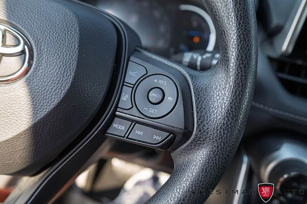 Toyota RAV4 photo 10