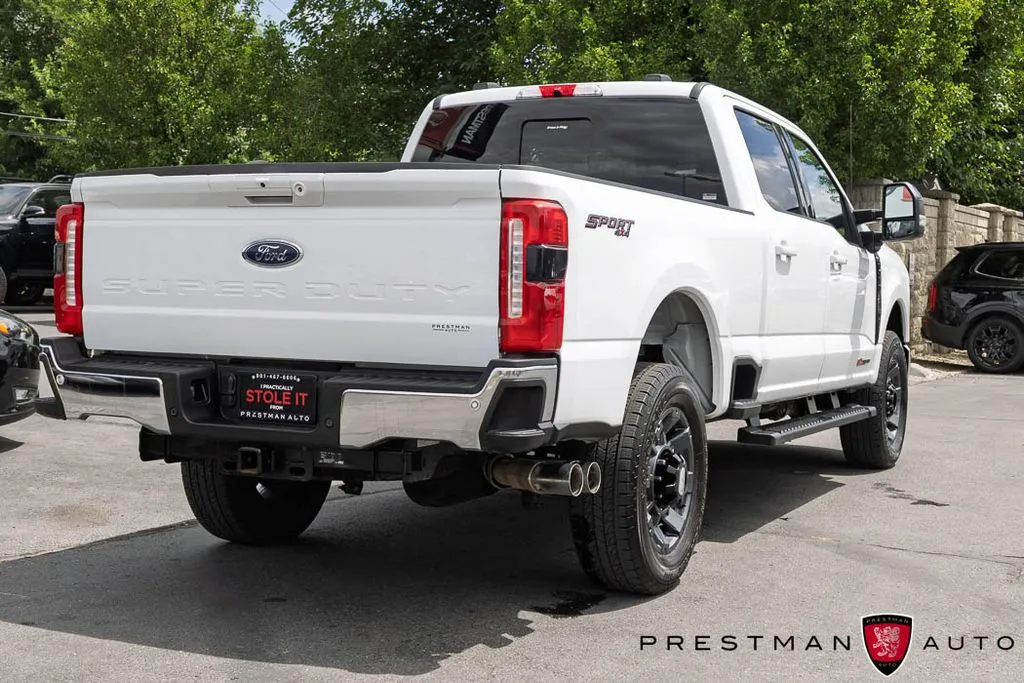 Ford F-250SD photo 24