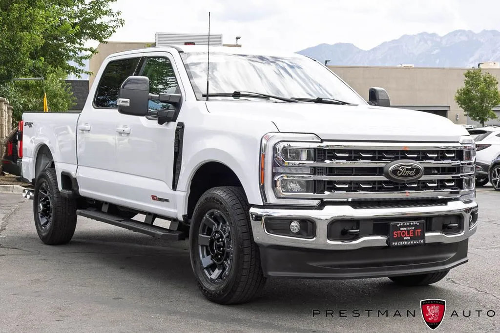 Ford F-250SD photo 17