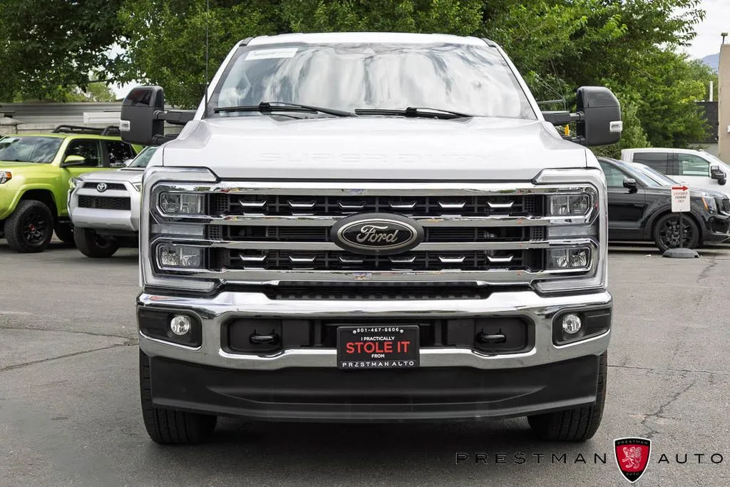 Ford F-250SD photo 18