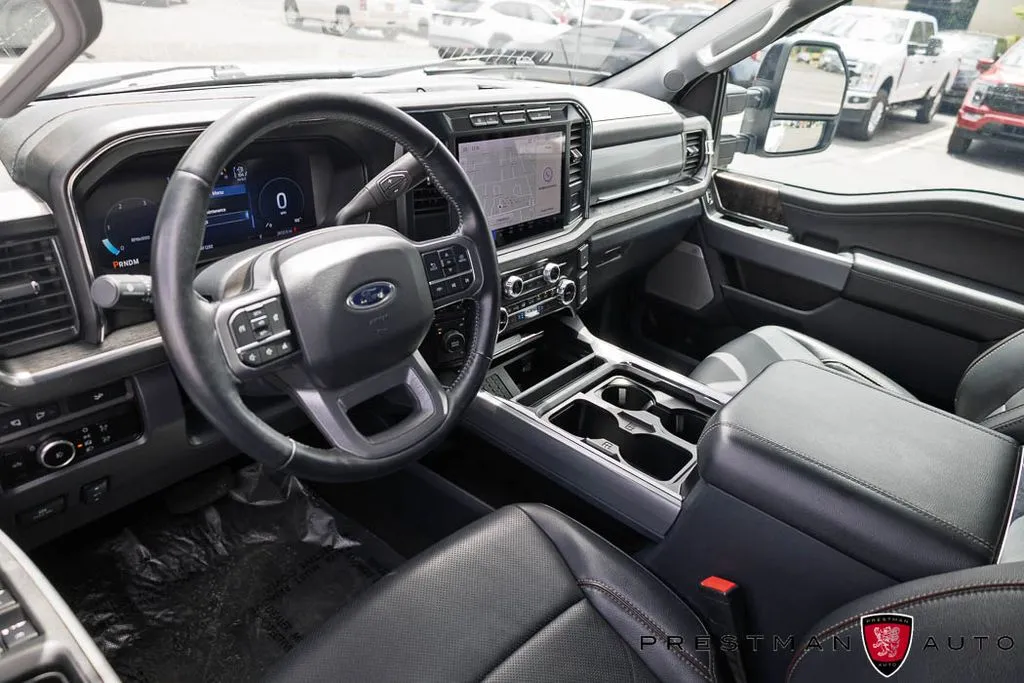 Ford F-250SD photo 26