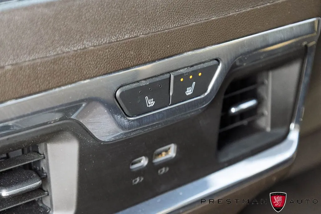 Chevrolet Silverado photo 12