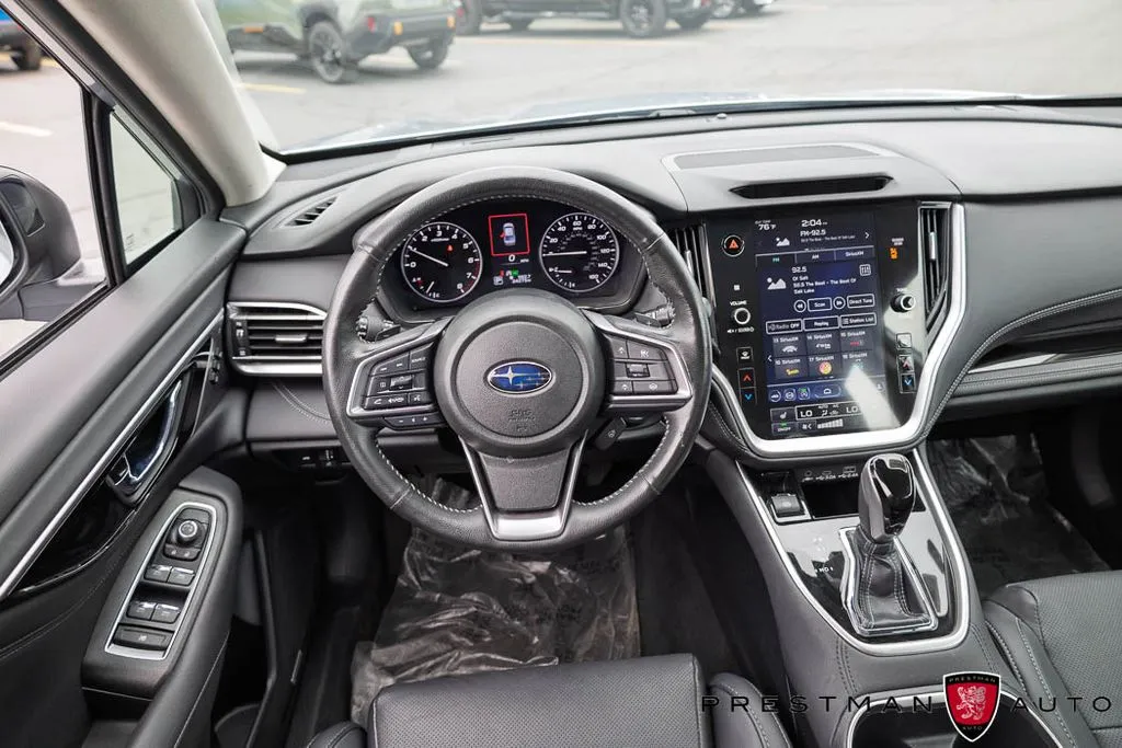 Subaru Legacy photo 2