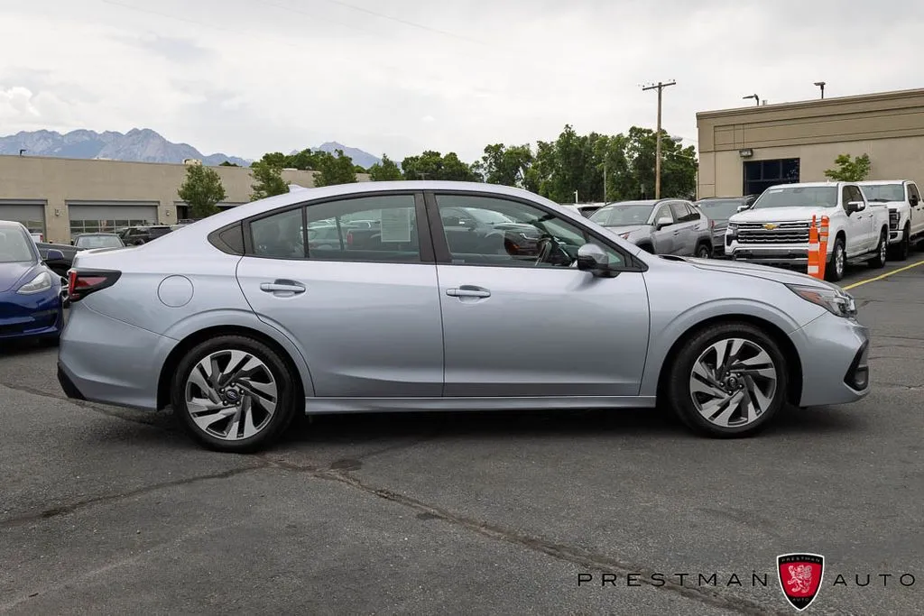 Subaru Legacy photo 21