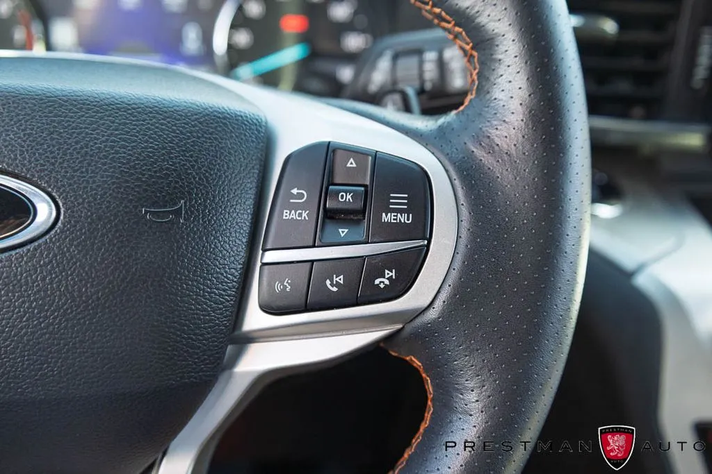 Ford Explorer photo 29