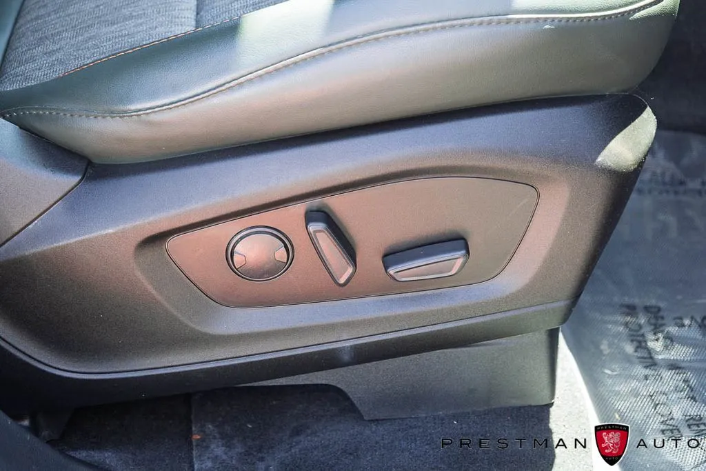 Ford Explorer photo 24