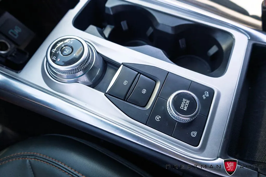 Ford Explorer photo 38