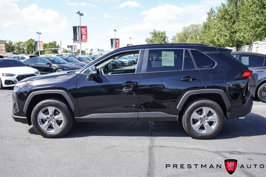 Toyota RAV4 photo 18