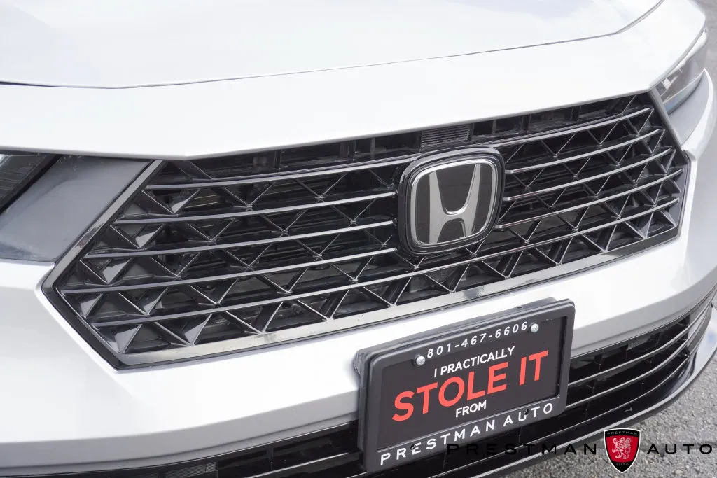 Honda Accord photo 16