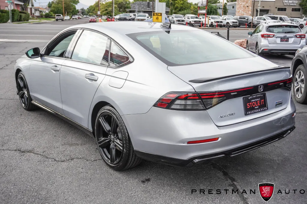 Honda Accord photo 20