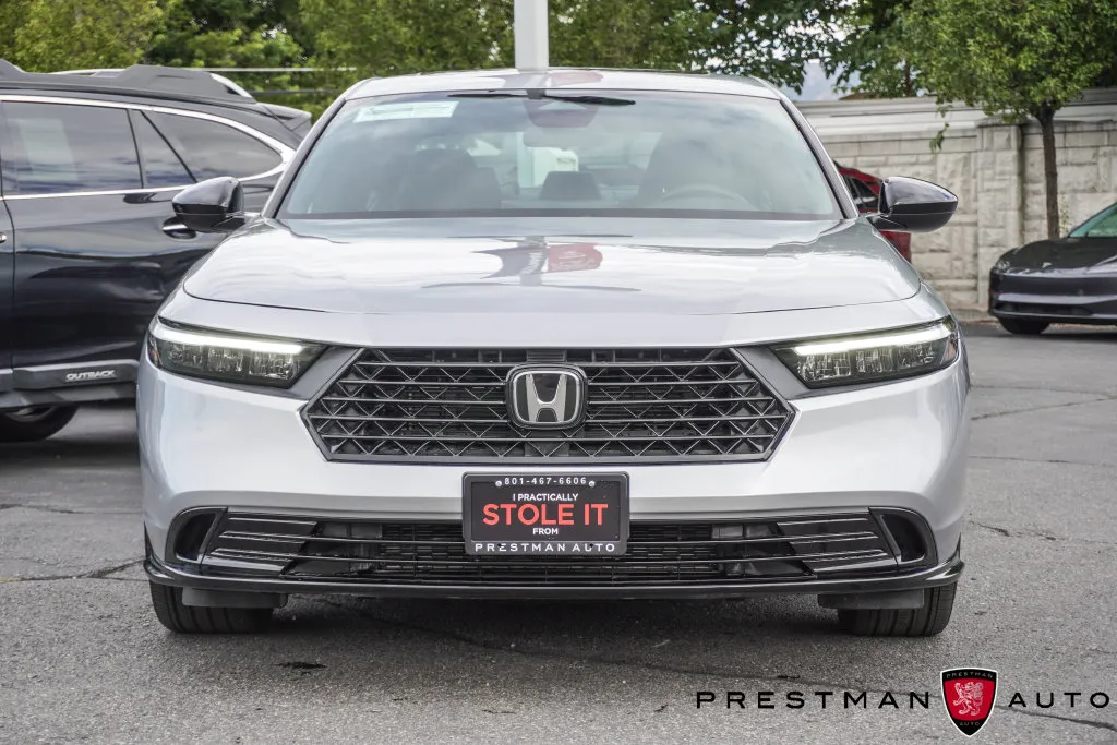 Honda Accord photo 17