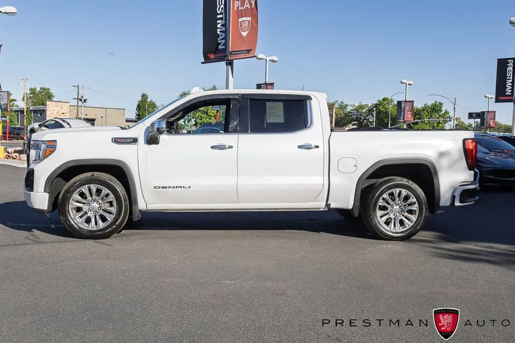 GMC Sierra photo 17