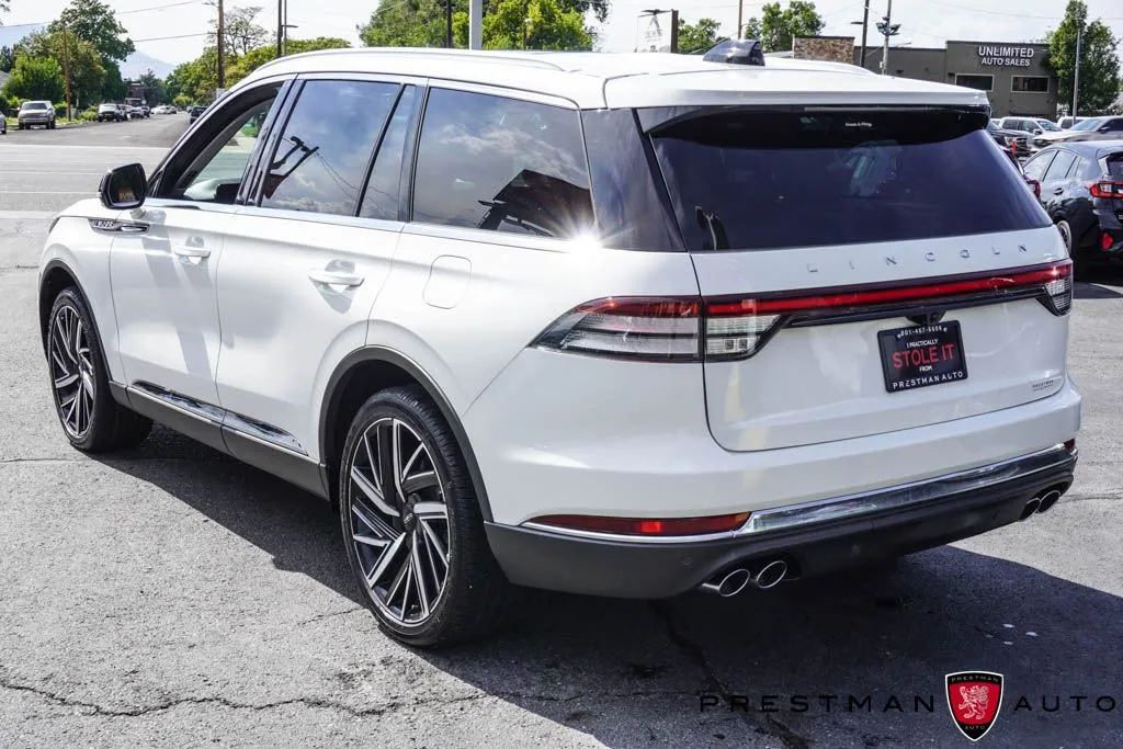 Lincoln Aviator photo 19