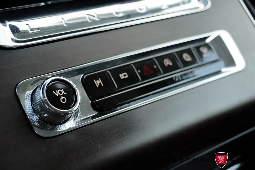 Lincoln Aviator photo 38