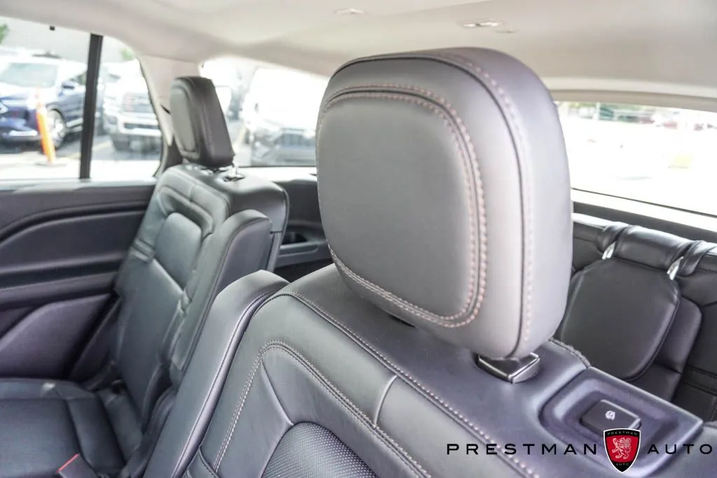 Lincoln Aviator photo 42