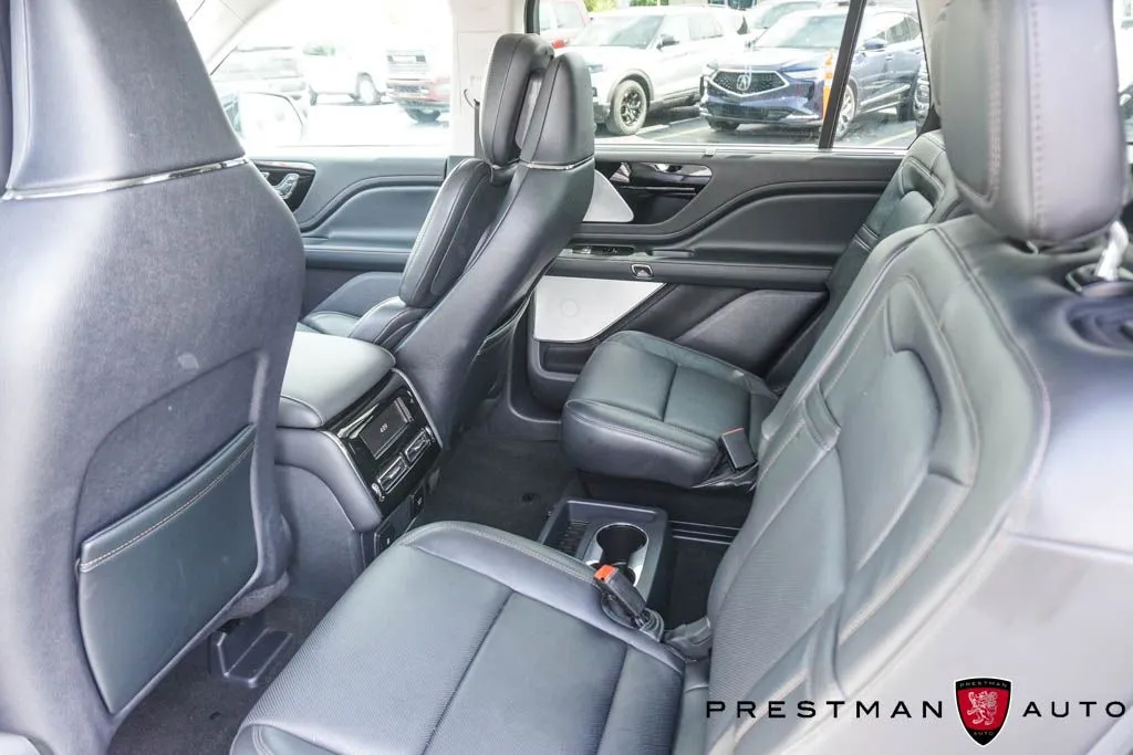 Lincoln Aviator photo 41