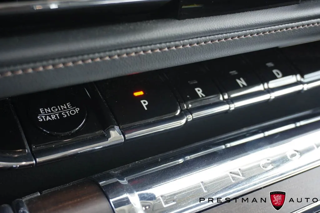 Lincoln Aviator photo 36