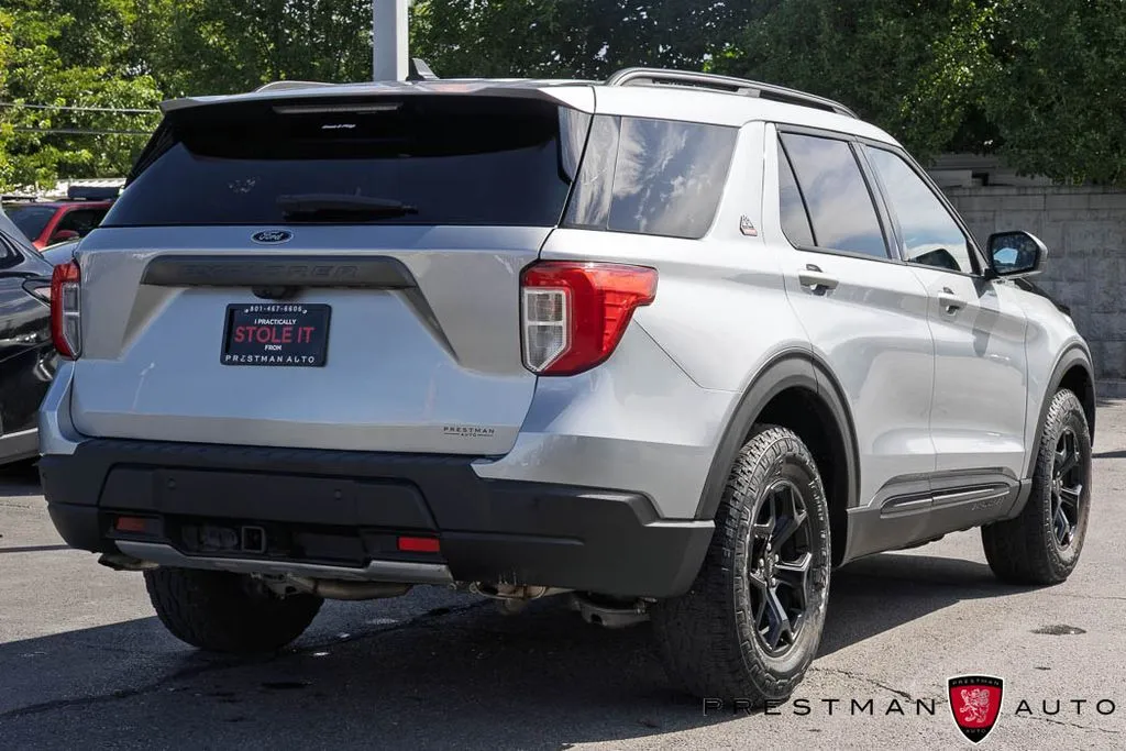 Ford Explorer photo 18