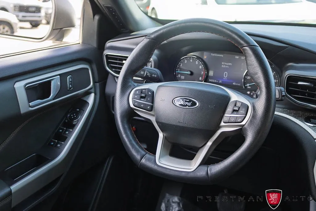 Ford Explorer photo 41