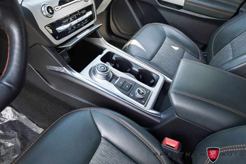 Ford Explorer photo 39