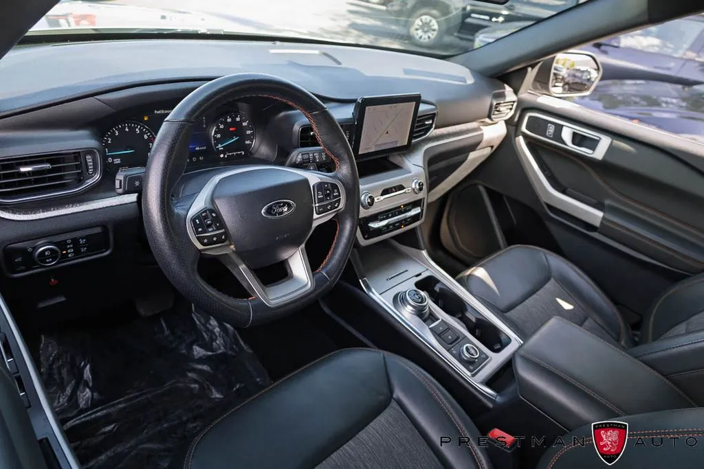 Ford Explorer photo 20