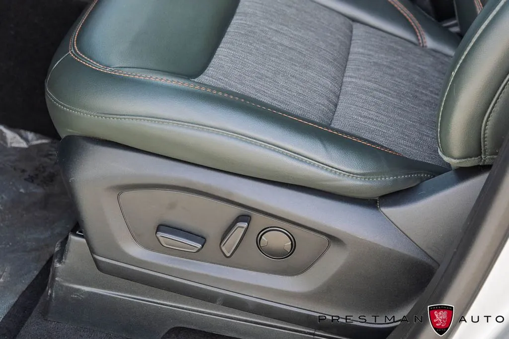 Ford Explorer photo 22